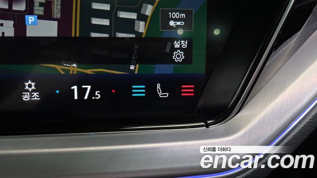 Volkswagen Touareg 2024 — photo 35