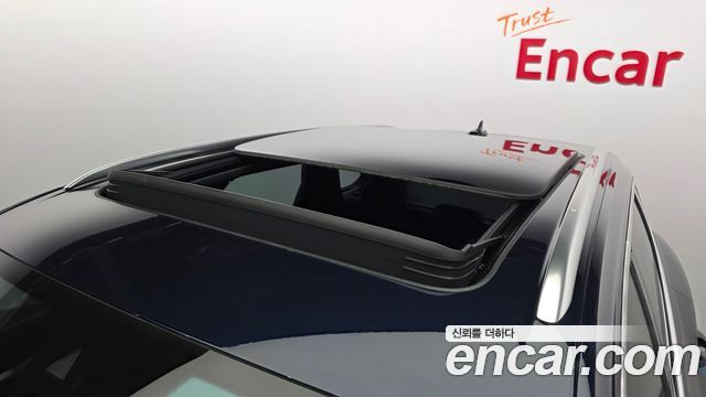 Volkswagen Touareg 2024 — photo 40