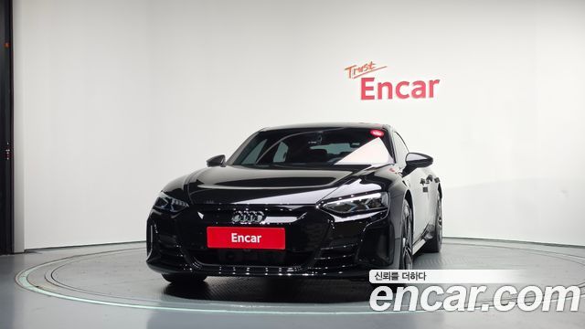 Audi RS e-tron GT 2022 — photo 3