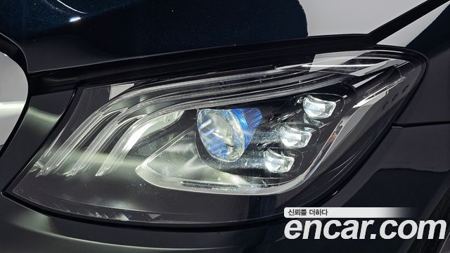 Mercedes-Benz S-Class 2020 — photo 8
