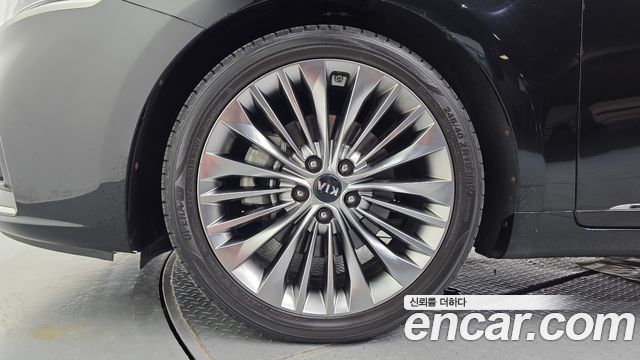 Kia K7 2018 — photo 5