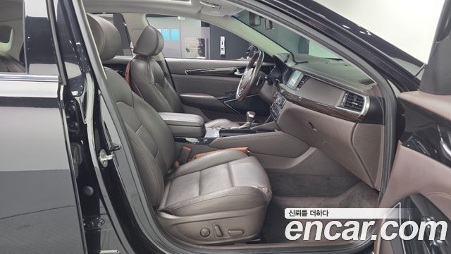 Kia K7 2018 — photo 11