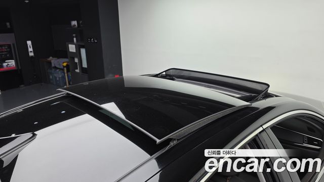 Kia K7 2018 — photo 19