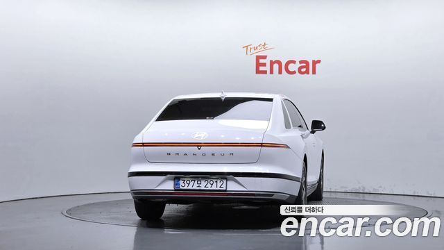 Hyundai Grandeur 2023 — photo 4