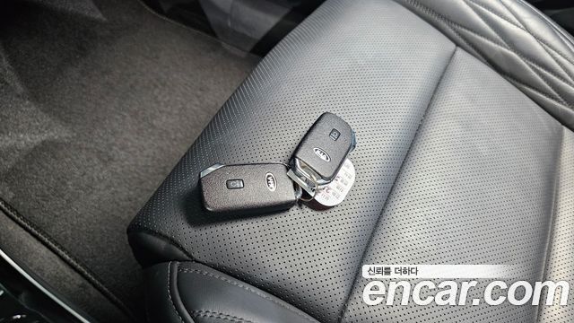 Kia K7 2020 — photo 22