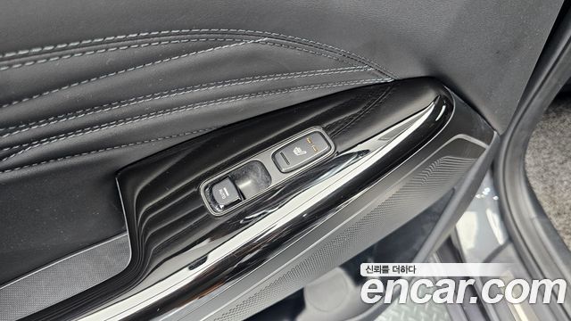 Kia K7 2020 — photo 32