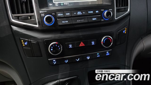 Hyundai Starex 2017 — photo 22