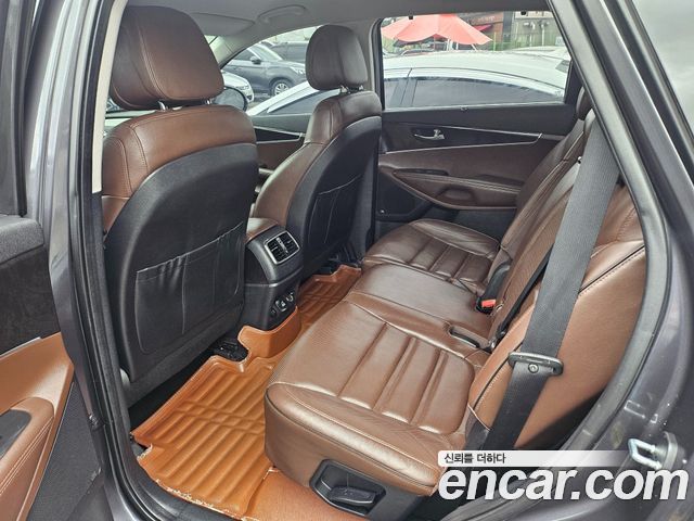 Kia Sorento 2015 — photo 8