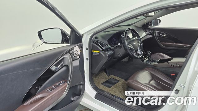 Hyundai Grandeur 2016 — photo 10