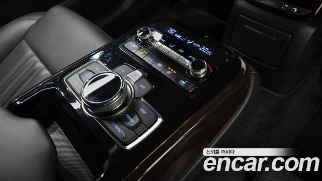 Genesis EQ900 2018 — photo 18