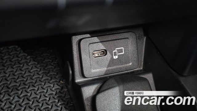 Mercedes-Benz E-Class 2021 — photo 12