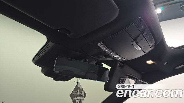 Mercedes-Benz E-Class 2021 — photo 20