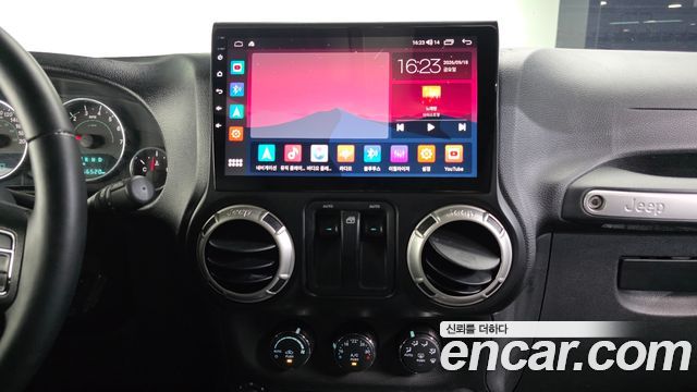 Jeep Wrangler 2017 — photo 14