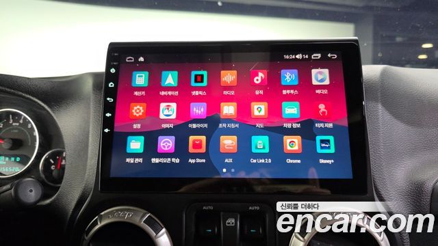 Jeep Wrangler 2017 — photo 16