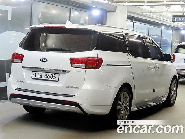 Kia Canival 2016 — photo 4
