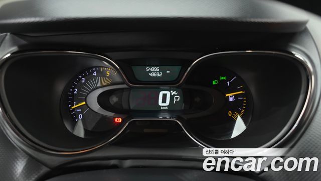 Renault Korea QM3 2015 — photo 11