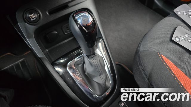 Renault Korea QM3 2015 — photo 12