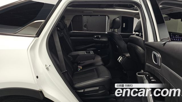 Kia Sorento 2023 — photo 17