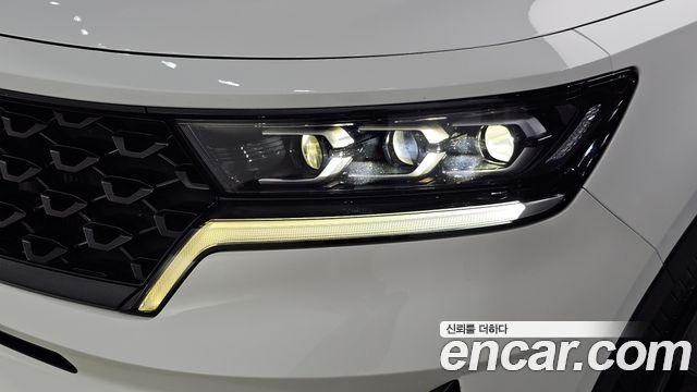 Kia Sorento 2023 — photo 8