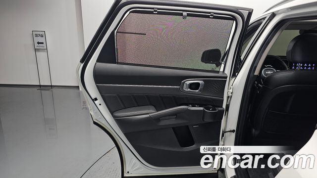 Kia Sorento 2023 — photo 15