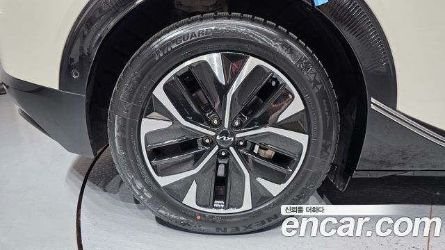 Kia EV6 2023 — photo 5