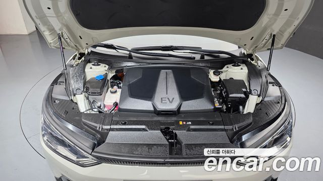 Kia EV6 2023 — photo 6