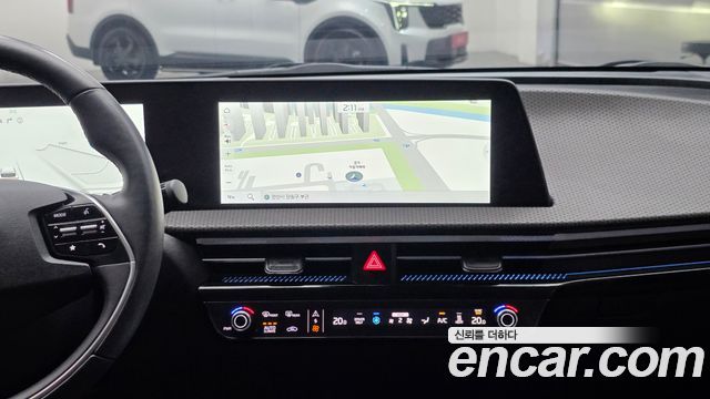 Kia EV6 2023 — photo 17