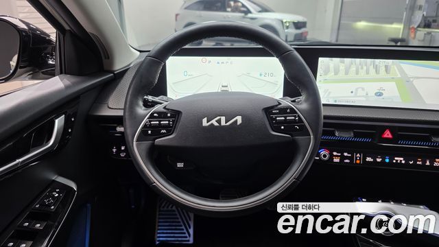 Kia EV6 2023 — photo 19