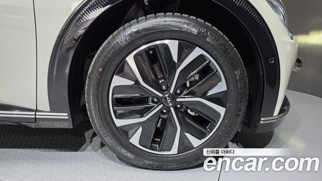 Kia EV6 2023 — photo 7