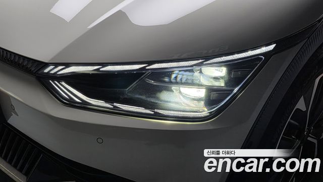 Kia EV6 2023 — photo 8