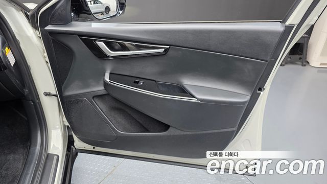 Kia EV6 2023 — photo 15