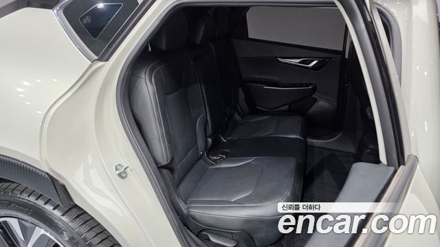 Kia EV6 2023 — photo 29