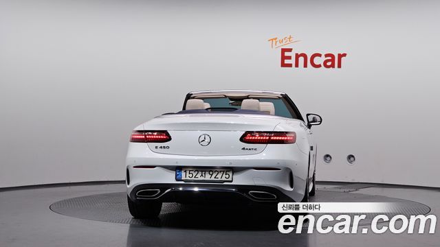 Mercedes-Benz E-Class 2022 — photo 4