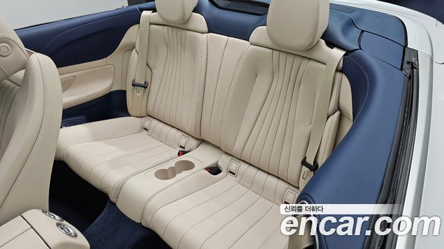 Mercedes-Benz E-Class 2022 — photo 18