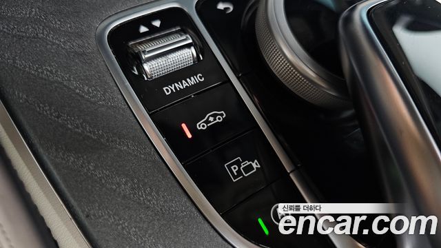 Mercedes-Benz E-Class 2022 — photo 23