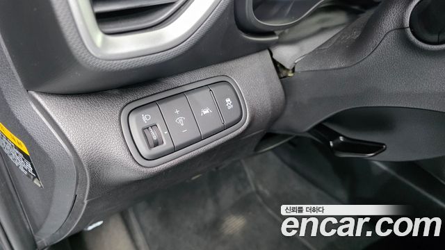 Hyundai Venue 2020 — photo 24