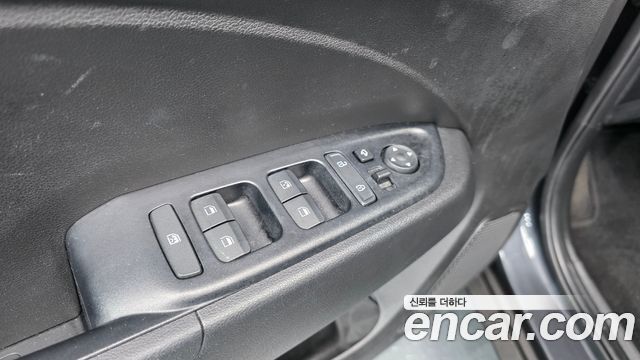 Hyundai Venue 2020 — photo 26