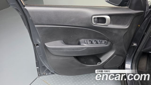 Hyundai Venue 2020 — photo 14