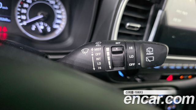 Hyundai Venue 2020 — photo 28
