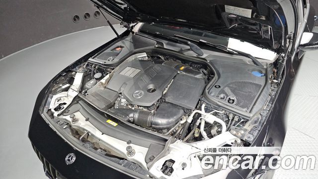 Mercedes-Benz CLS-Class 2019 — photo 6