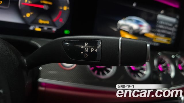 Mercedes-Benz CLS-Class 2019 — photo 12