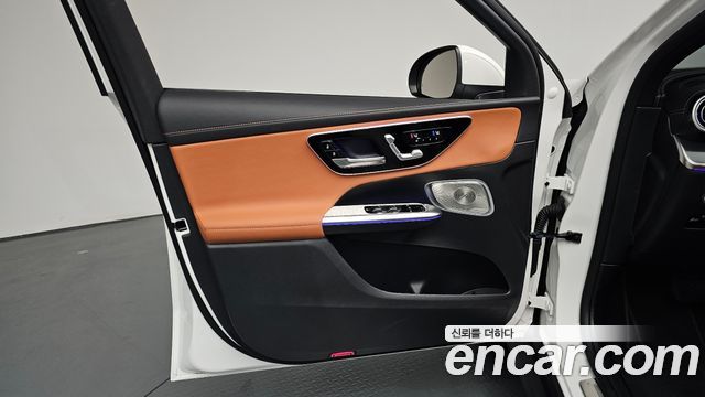 Mercedes-Benz GLC-Class 2026 — photo 14