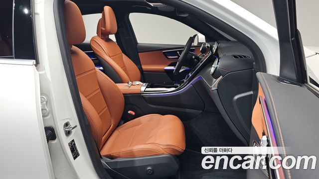 Mercedes-Benz GLC-Class 2026 — photo 16