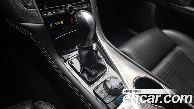 Infiniti Q50 2015 — photo 9