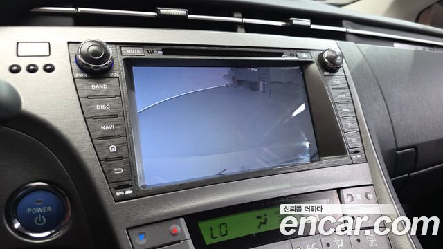 Toyota Prius 2015 — photo 21