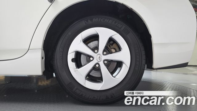 Toyota Prius 2015 — photo 7