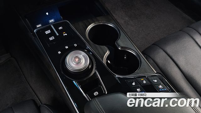 Kia K8 2022 — photo 12