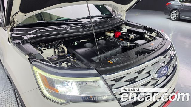Ford Explorer 2018 — photo 6