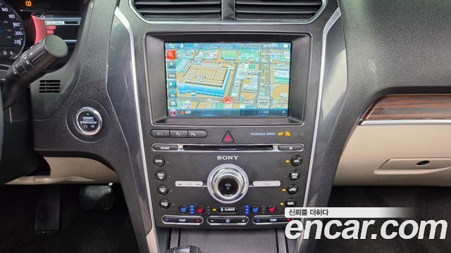 Ford Explorer 2018 — photo 18