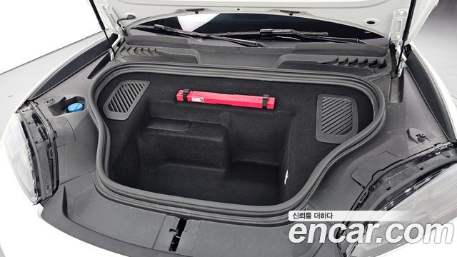 Porsche Macan 2025 — photo 6